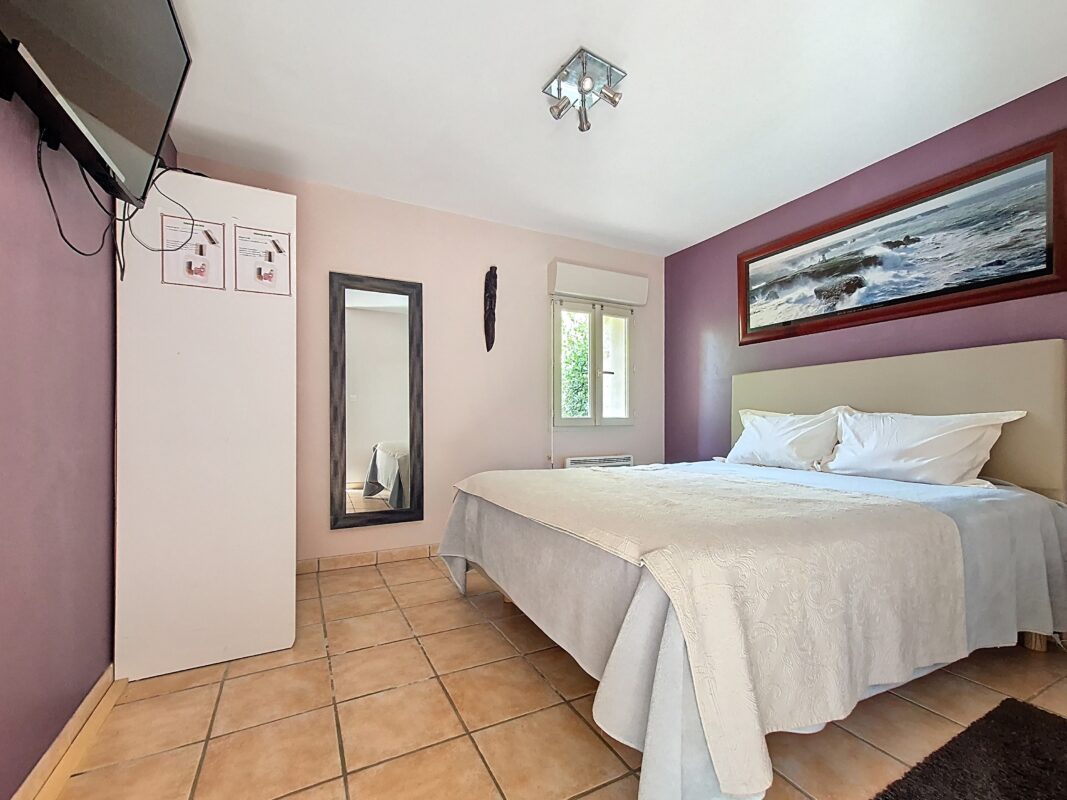 bedroom2