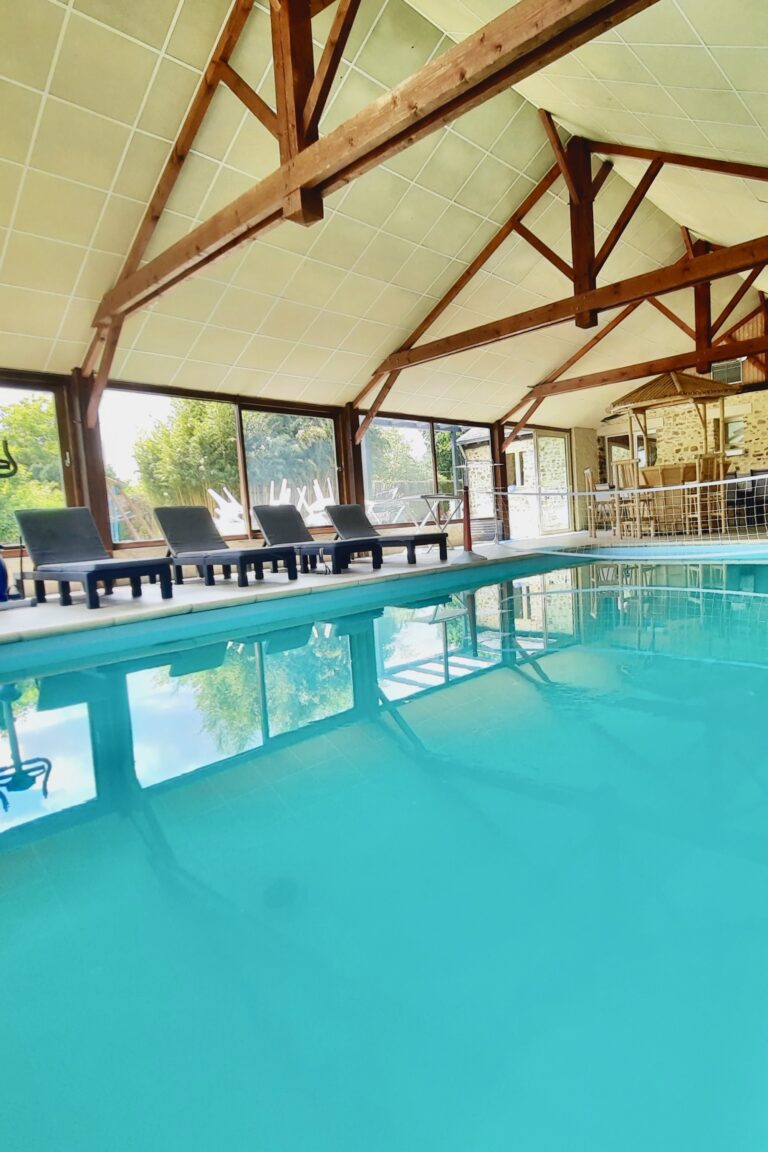 la piscine, Ô Gîte beu, Maison de charme avec pisicine chauffée, dans le maine et loire en France
